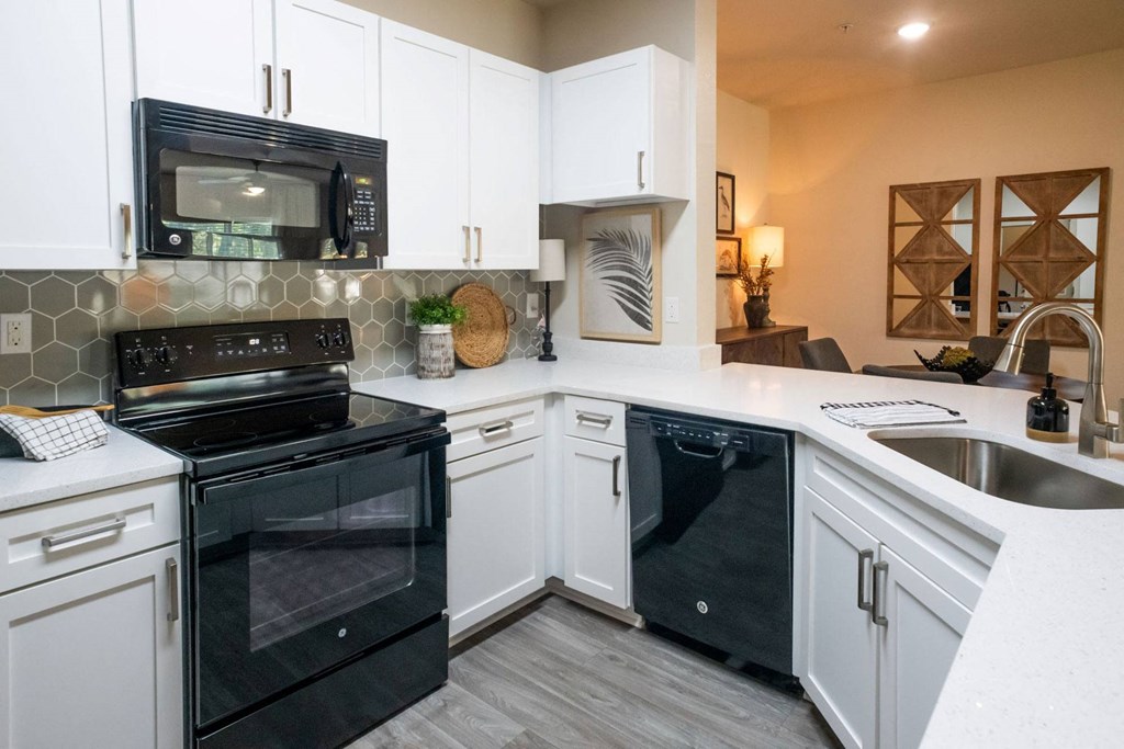 Gourmet Kitchens with Breakfast Room or Breakfast Bar Gourmet Kitchens with Breakfast Room or Breakfast Bar with Designer Hardware at Ashby at Ross Bridge, Hoover, AL 35226